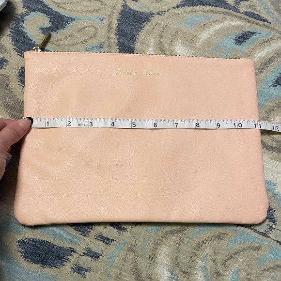 ๐HP!๐ Adrienne Vittadini Studio Tablet Case - Cosmetic Case - Peach - Picture 3 of 7